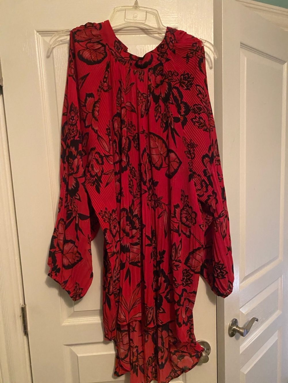 City Chic Red Floral Pleated Cold-Shoulder Tunic